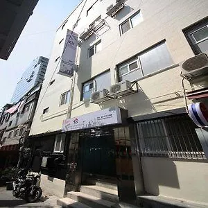 Pensión K-pop Station